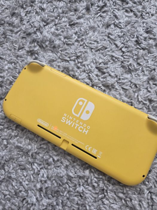 Nintendo Switch Lite Yellow modat-SSD 256GB-stare bună