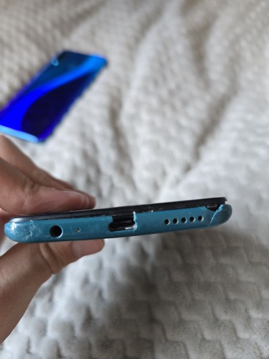 Продам xiaomi redmi note 9