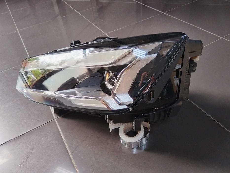 НОВ Ляв Фар Комплект 81A941035 Full LED Matrix Audi Q2 GA Facelift 81A