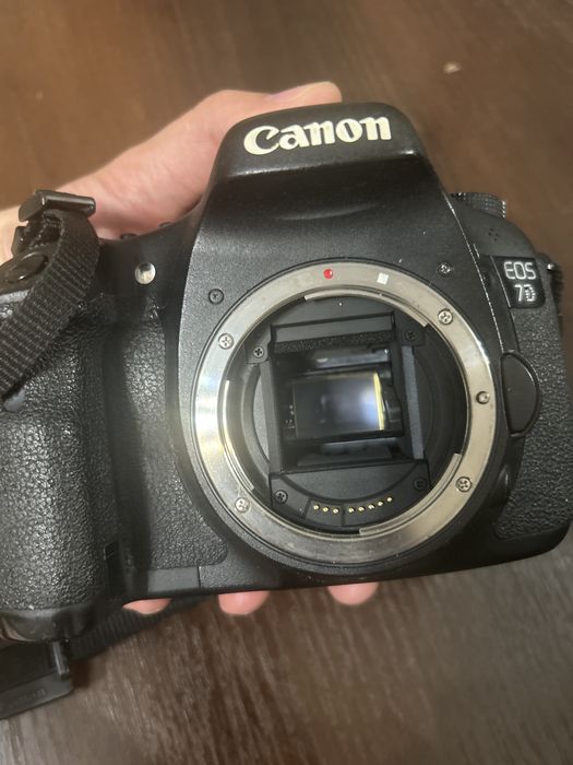 Canon EOS 7D Body продам не дорого