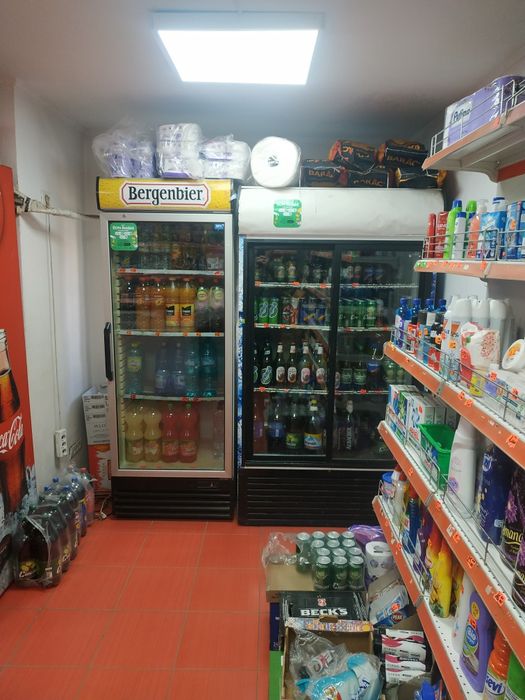 Vând afacere magazin alimentar