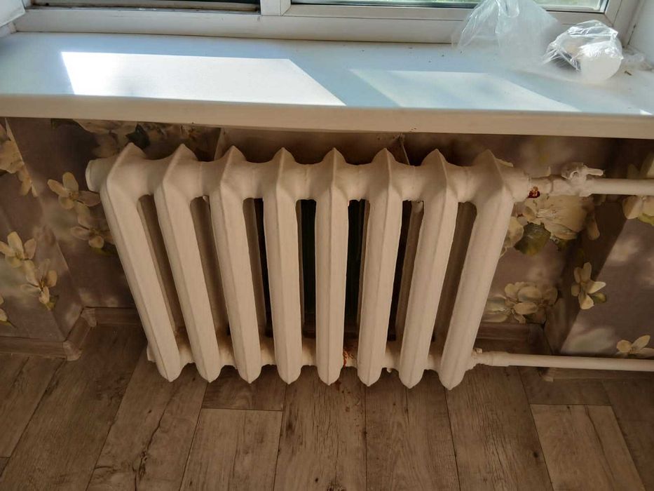 Продам чугунные батареи