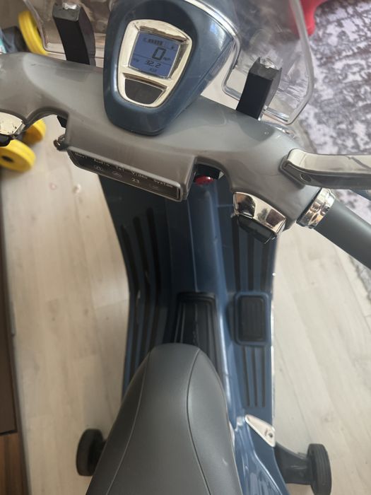 Детско баланс колело,акум. мотор