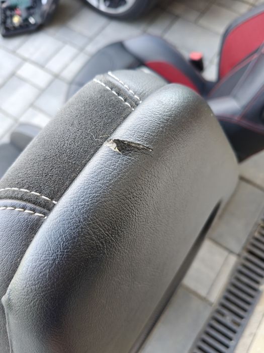 Interior / scaune sport si bancheta Peugeot 207 RC sau 208 GTI.