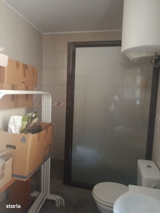Apartament în vilă de vânzare – demisol înalt, intrare separată — fotografia 3