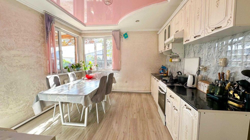 Продам 4 комнатный дом Айман ИмпериЯ