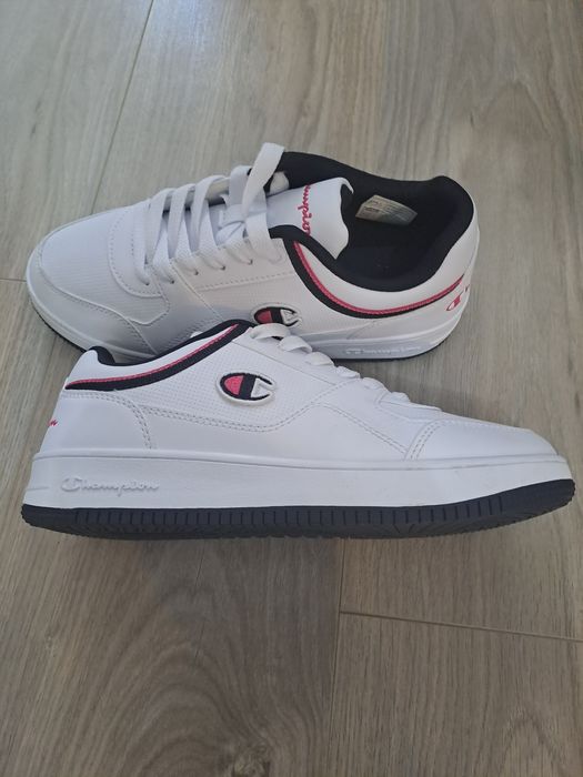 Adidasi Champion dama marimea 39