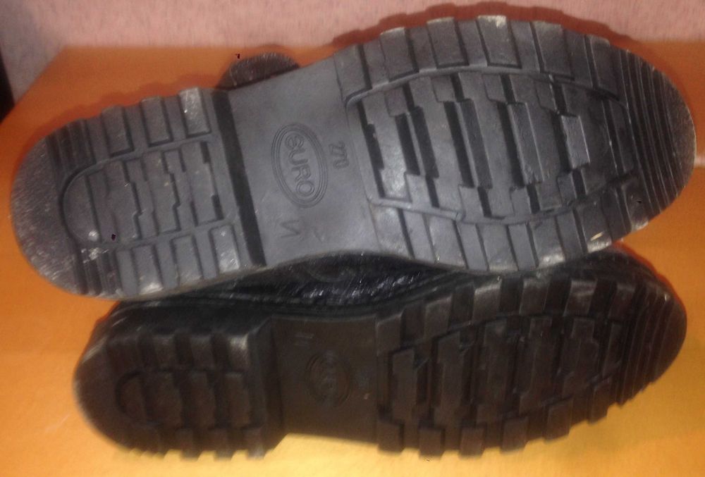 Ботинки рабочие с укрепленным носком