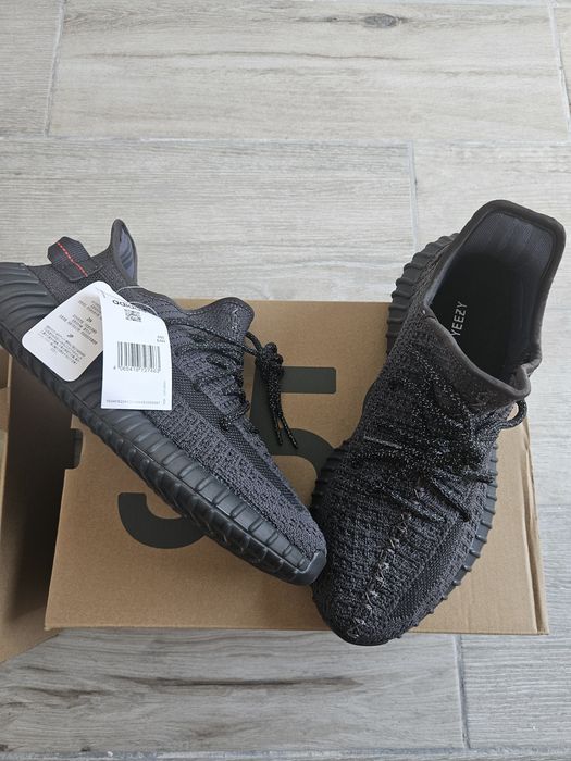 Yeezy boost 350 v2