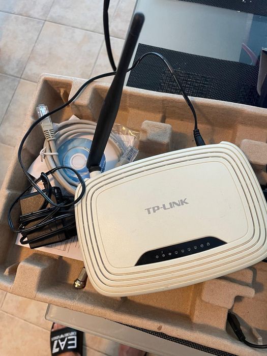 Рутер TP-Link TL-WR740N