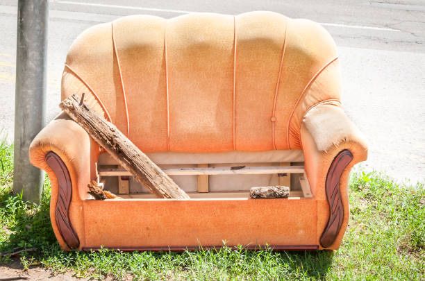 Transport marfa mutari Debarasari apartamente Mobila veche Moloz