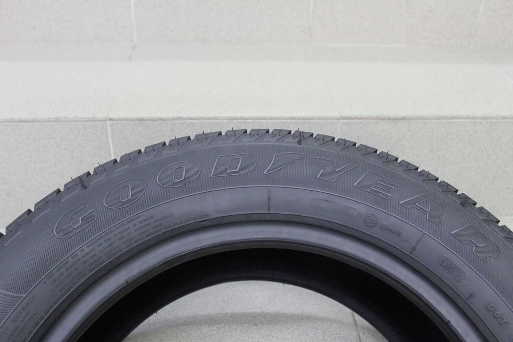 205/60-16 Goodyear Eagle NCT5