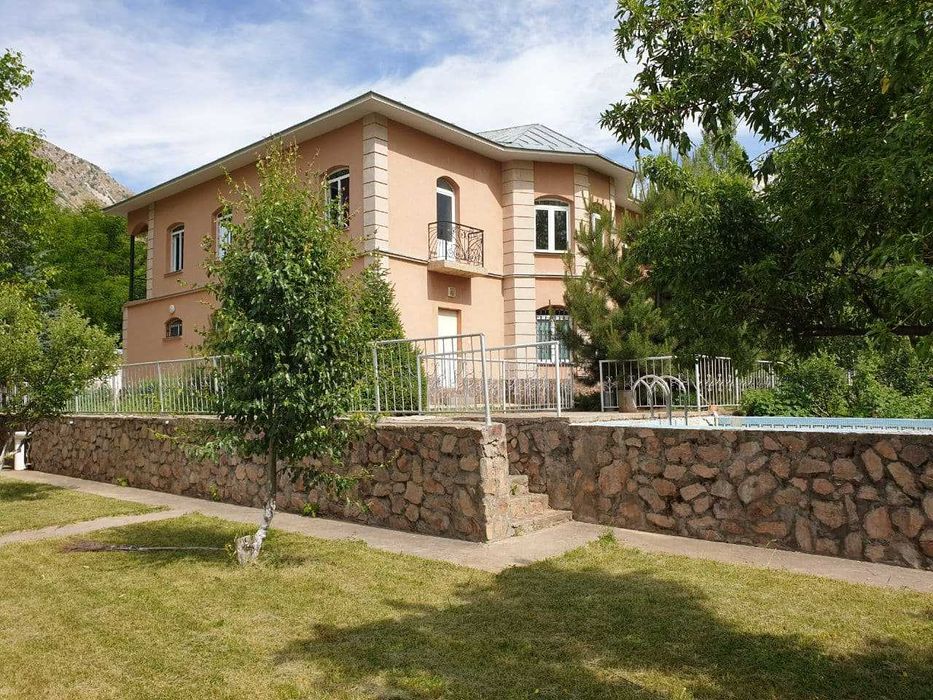 Продается Дача / Двухэтажный Дом в Чимгане