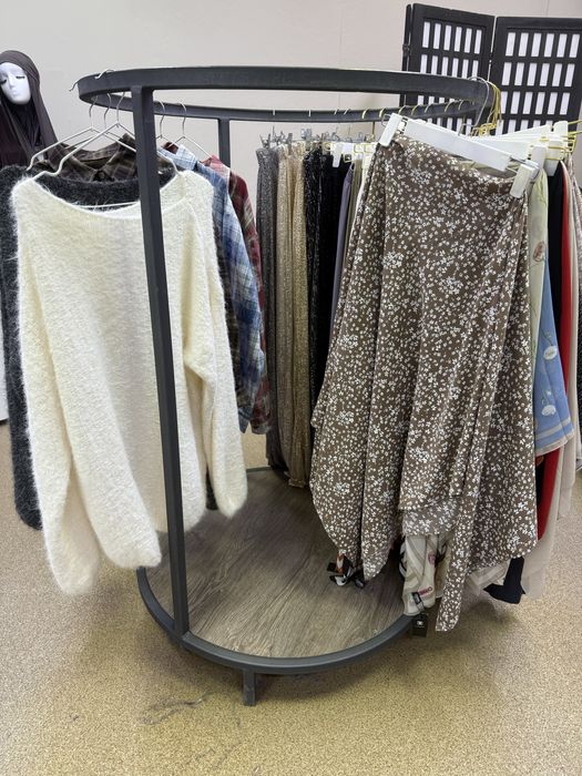 Продам стойку круглую