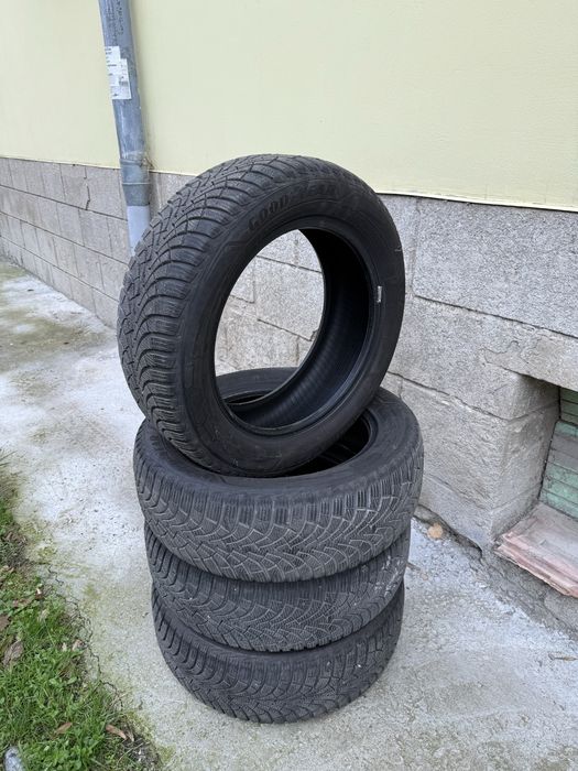 Зимни гуми Goodyear 205/55/16