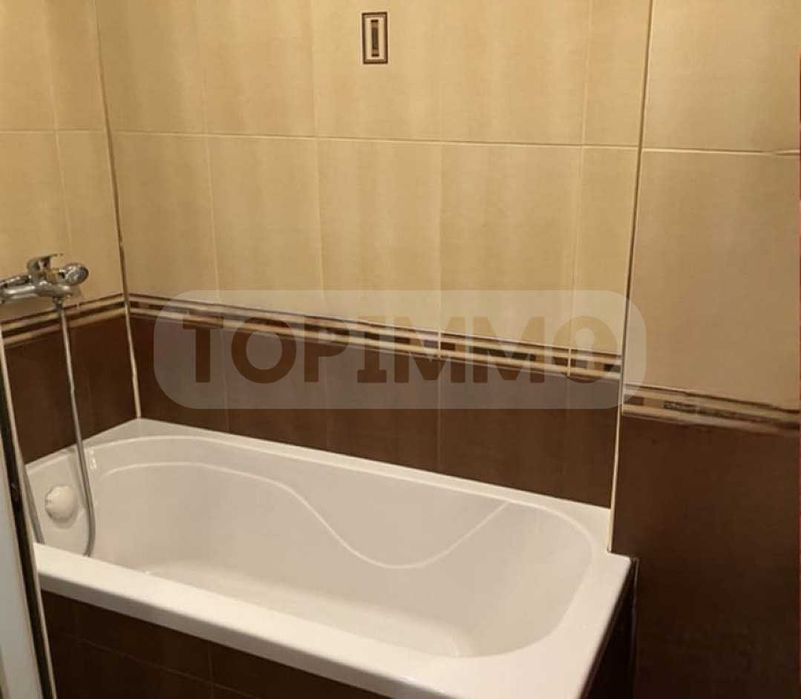 Продава се Тристаен апартамент в Варна, Левски - 100 кв.м за 2950 €/кв.м - Снимка #10