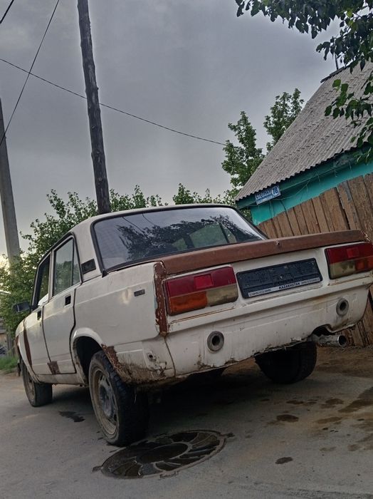 Продам машину ваз 2107