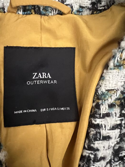 Pardesiu ZARA deosebit