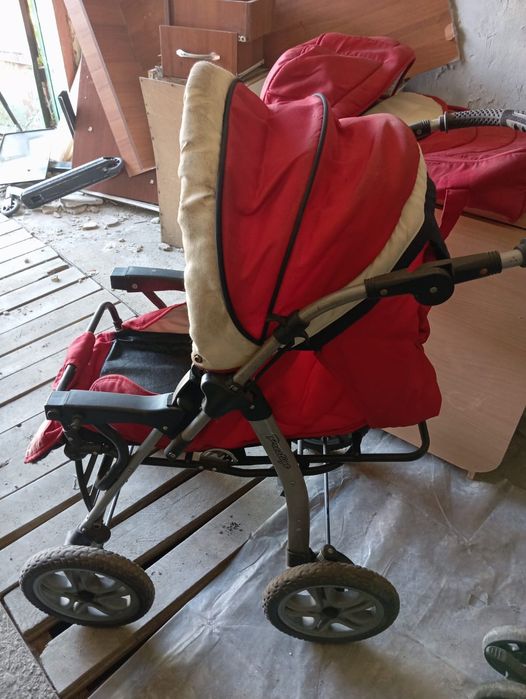 Продам коляску с переносной