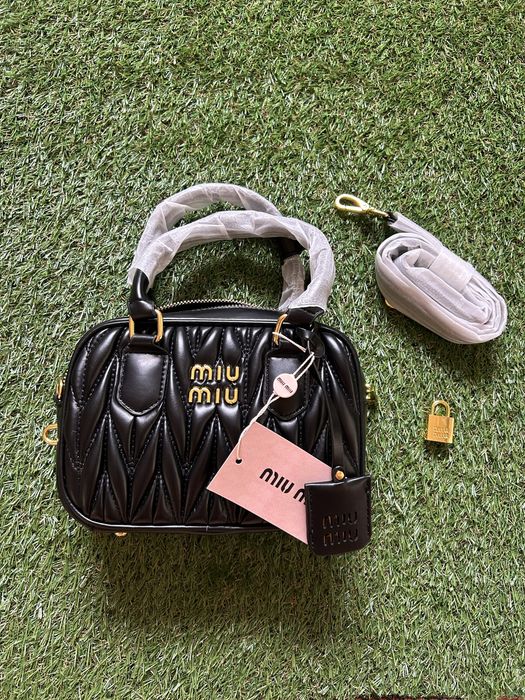 Geanta Miu Miu Neagra