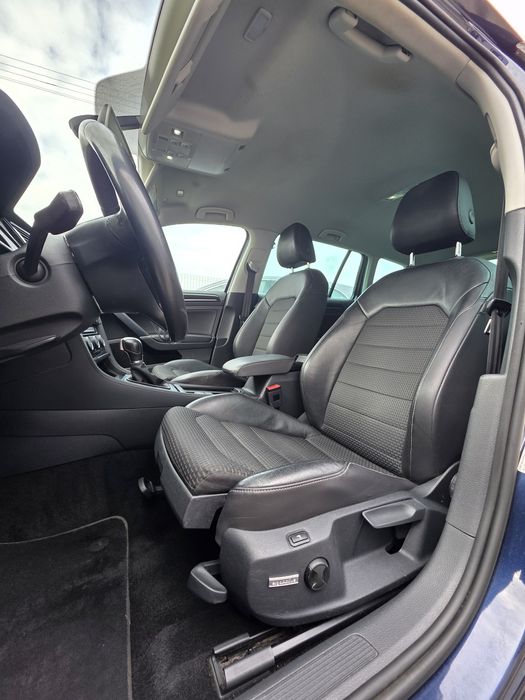 Volkswagen Golf 7 /DSG/ Piele / Keyless