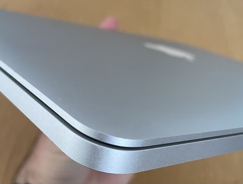 MacBook Early 2015  Retina 13 inch 500Gb