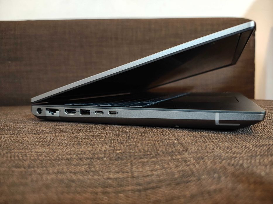 Dell Precision 7680 128GB DDR5/RTX 4000 ADA 12GB/I9-13950HX/1TB