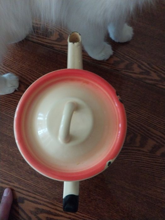 Чайник алюминиевый.