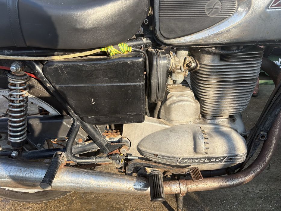Motocicleta Sanglas motor de 500