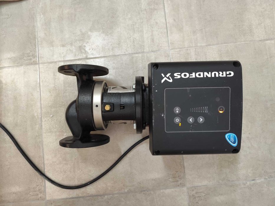 Pompa recirculare inteligenta, Grundfos