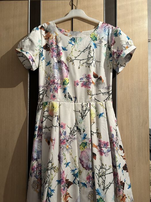 Продам платья