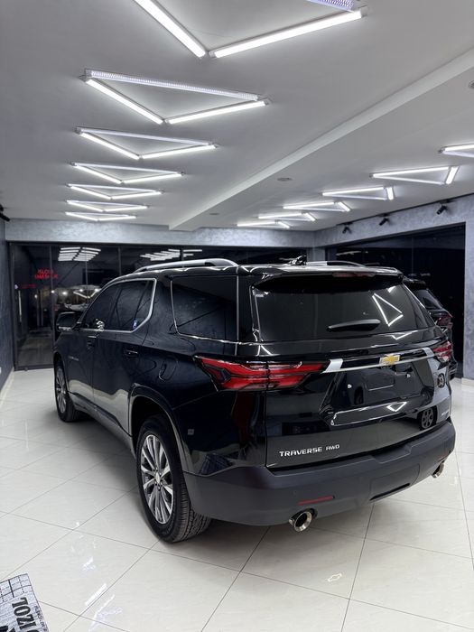 Traverse awd premier 3000km