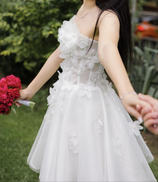 Rochie mireasa scurta