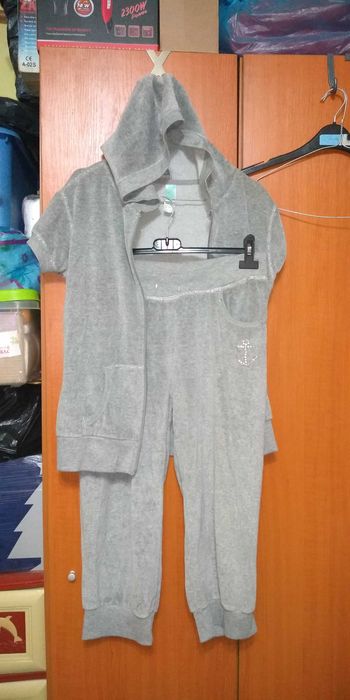 Trening/Compleu pantaloni 3/4 + hanorac maneci scurte si gluga