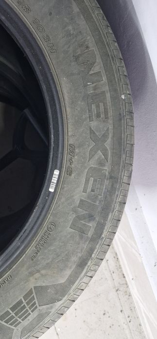 Продам лет.шины б/у 235/60/18