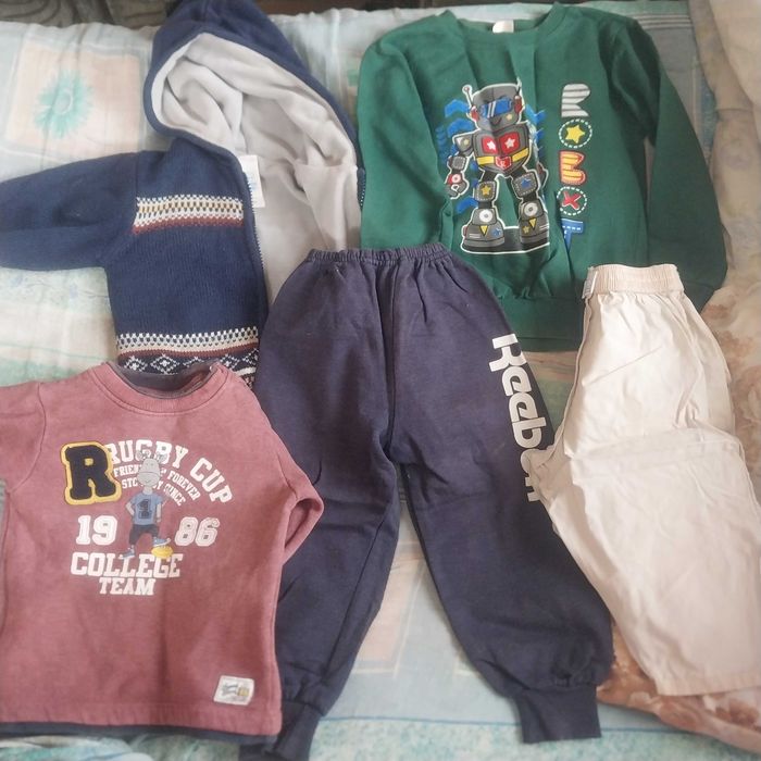 Отдам даром костюм тройка на девочку