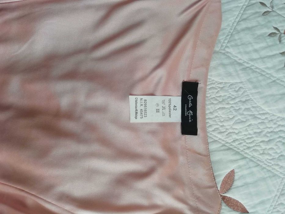 Vand rochie ocazie marimea 42