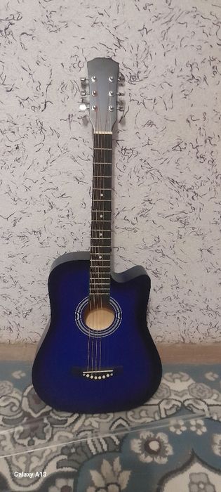 Gitara yangi 38 duyumli