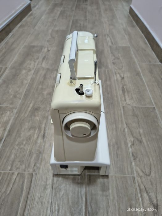 2 броя Шевни машини