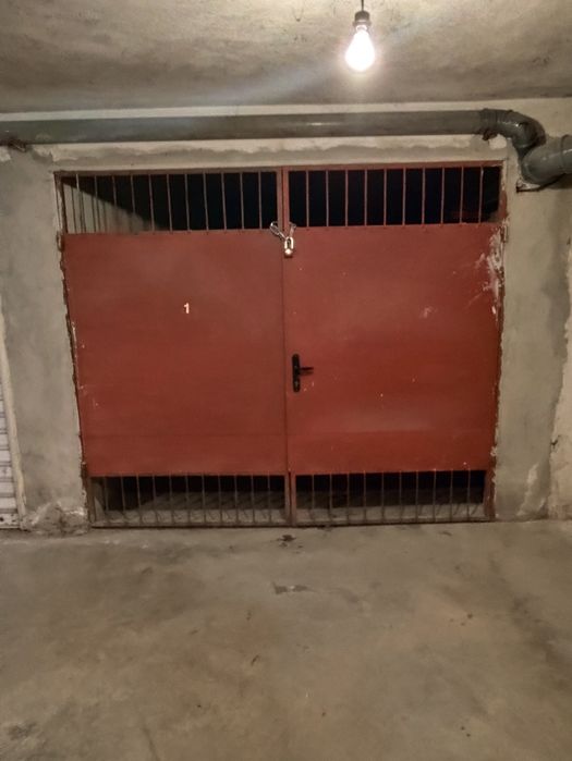 Дава се под наем Гараж / Паркомясто в Пловдив, Кършияка - 20 кв.м за 91.8 € - Снимка #1