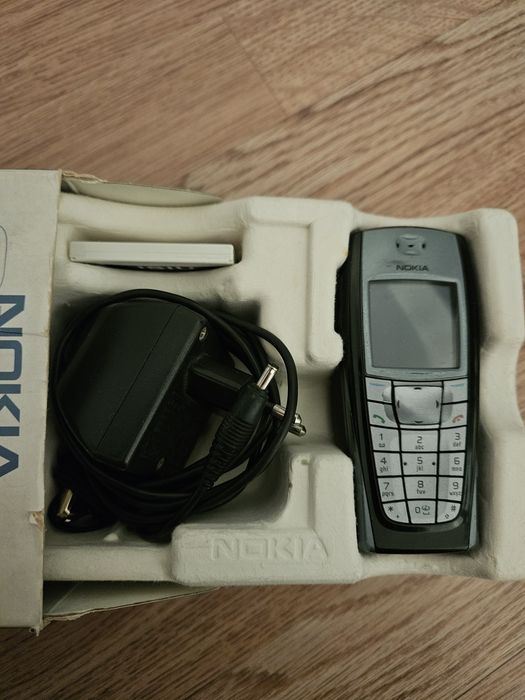 Продам Nokia 6220