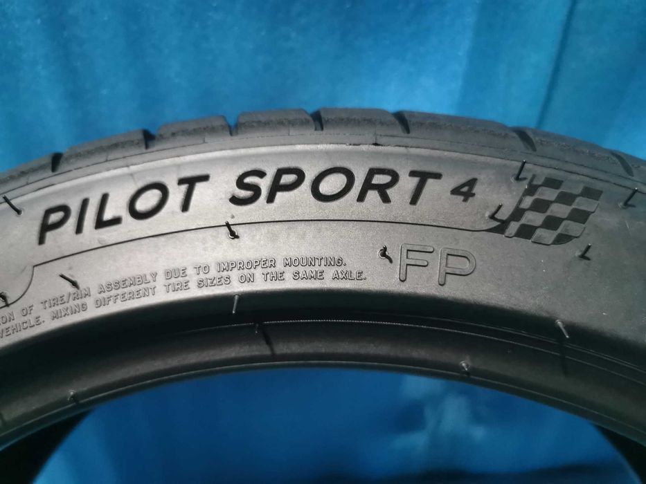205/45 ZR17 michelin 2 bucati