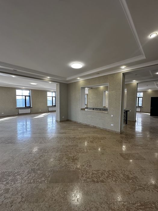 Продается здание ул. Космонавтов