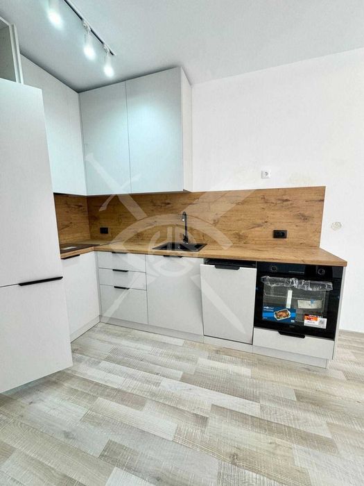 Тристаен апартамент в Свети Влас 100747