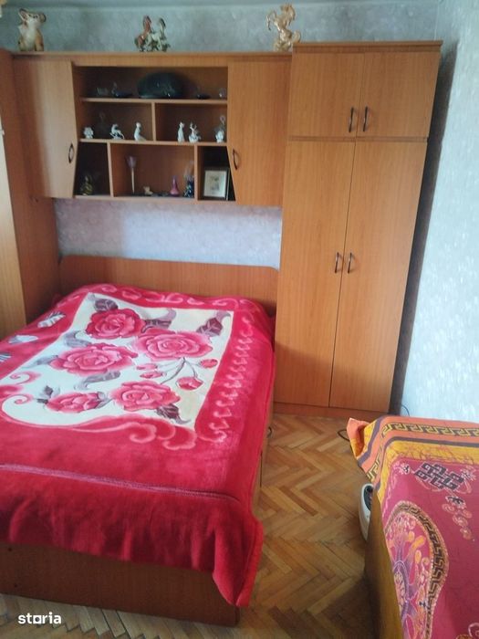 Apartament 3 camere  Centru