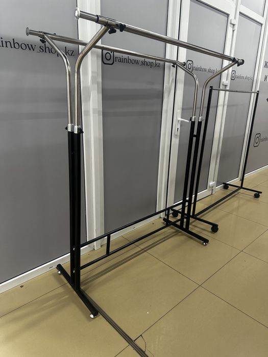 Напольная вешалка