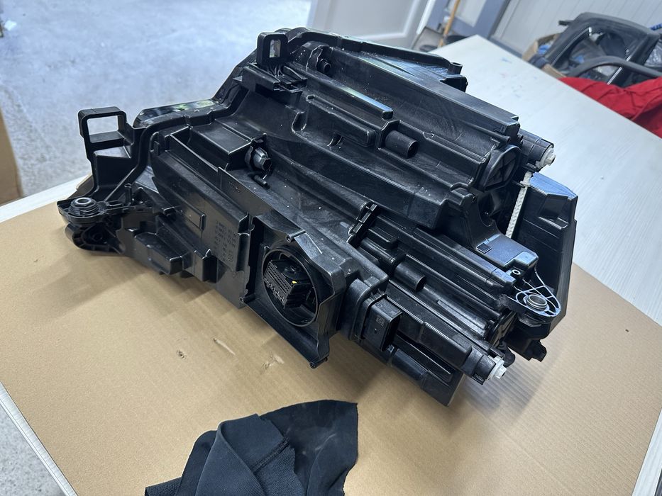 Far stânga full led skoda lodiaq.cod:57h941035.