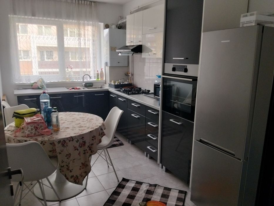 Apartament 3 camere decomandat