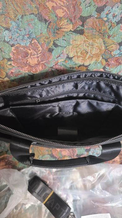 Кожаная сумка для ноутбука 15,6"