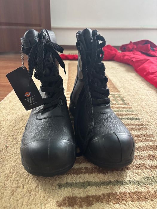 Комбинезон ботинка